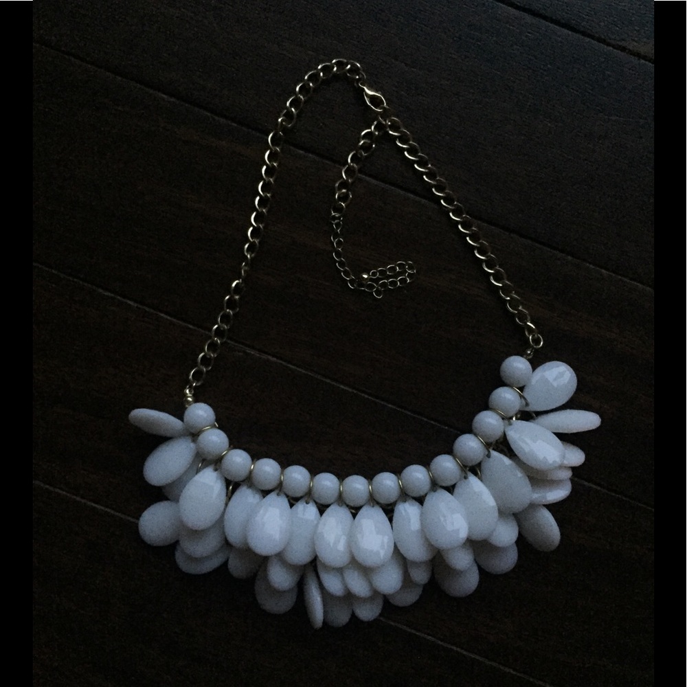 Beautiful White Statement Necklace Make an offer - Picture 2 of 5